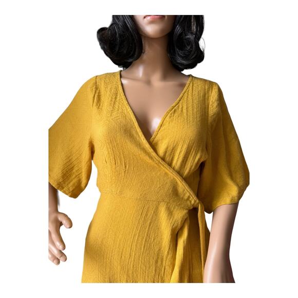 NWT urban outfitters yellow print wrap short sleeved dress size small - Picture 8 of 14